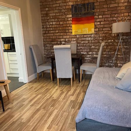 Cosy And Peaceful Maisonette With Terrace, Киддерминстер Экстерьер фото