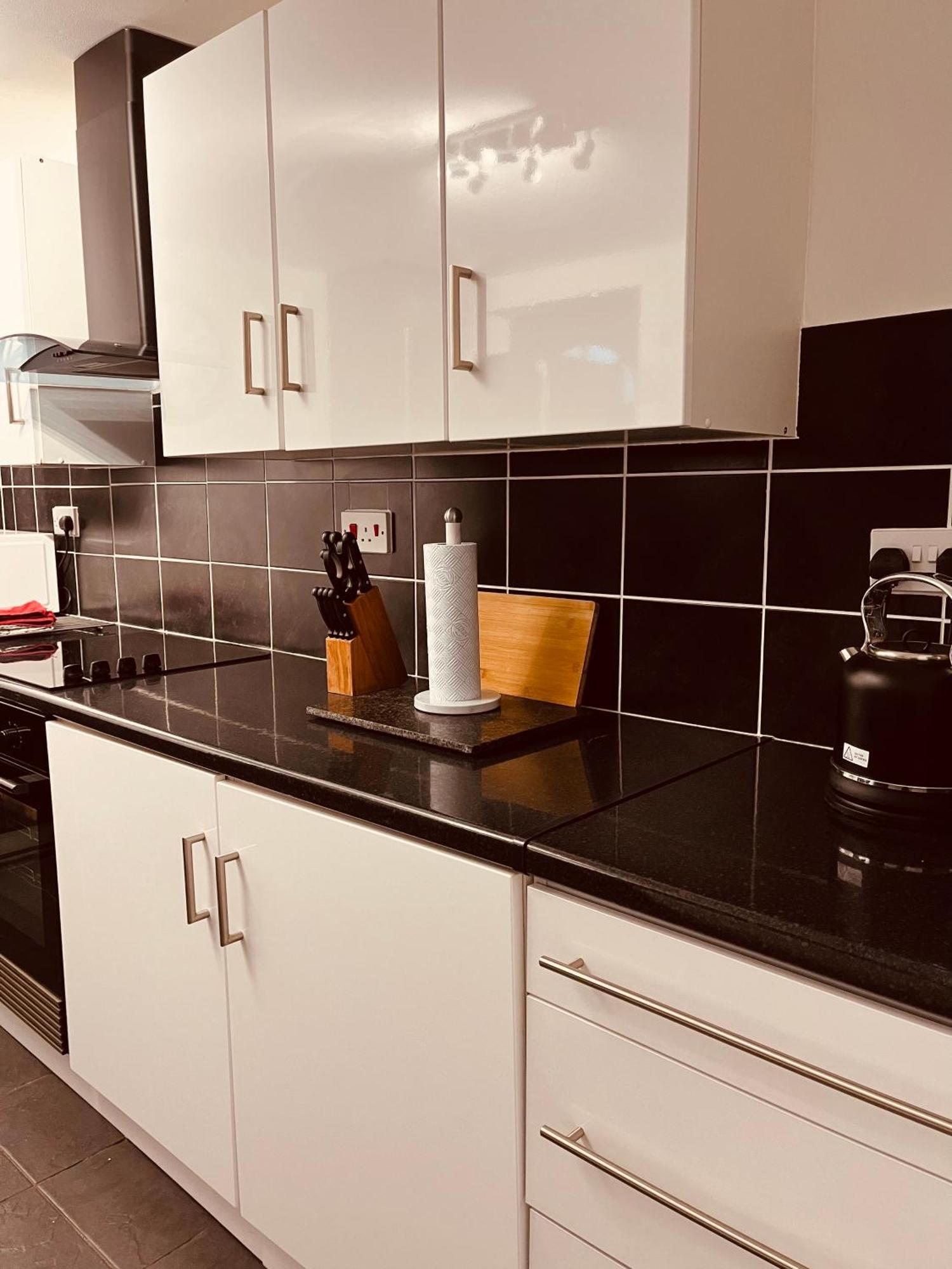 Cosy And Peaceful Maisonette With Terrace, Киддерминстер Экстерьер фото